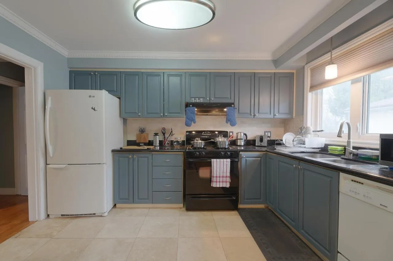 Ikonstay Accord Master With Privat Bath Toronto Canada